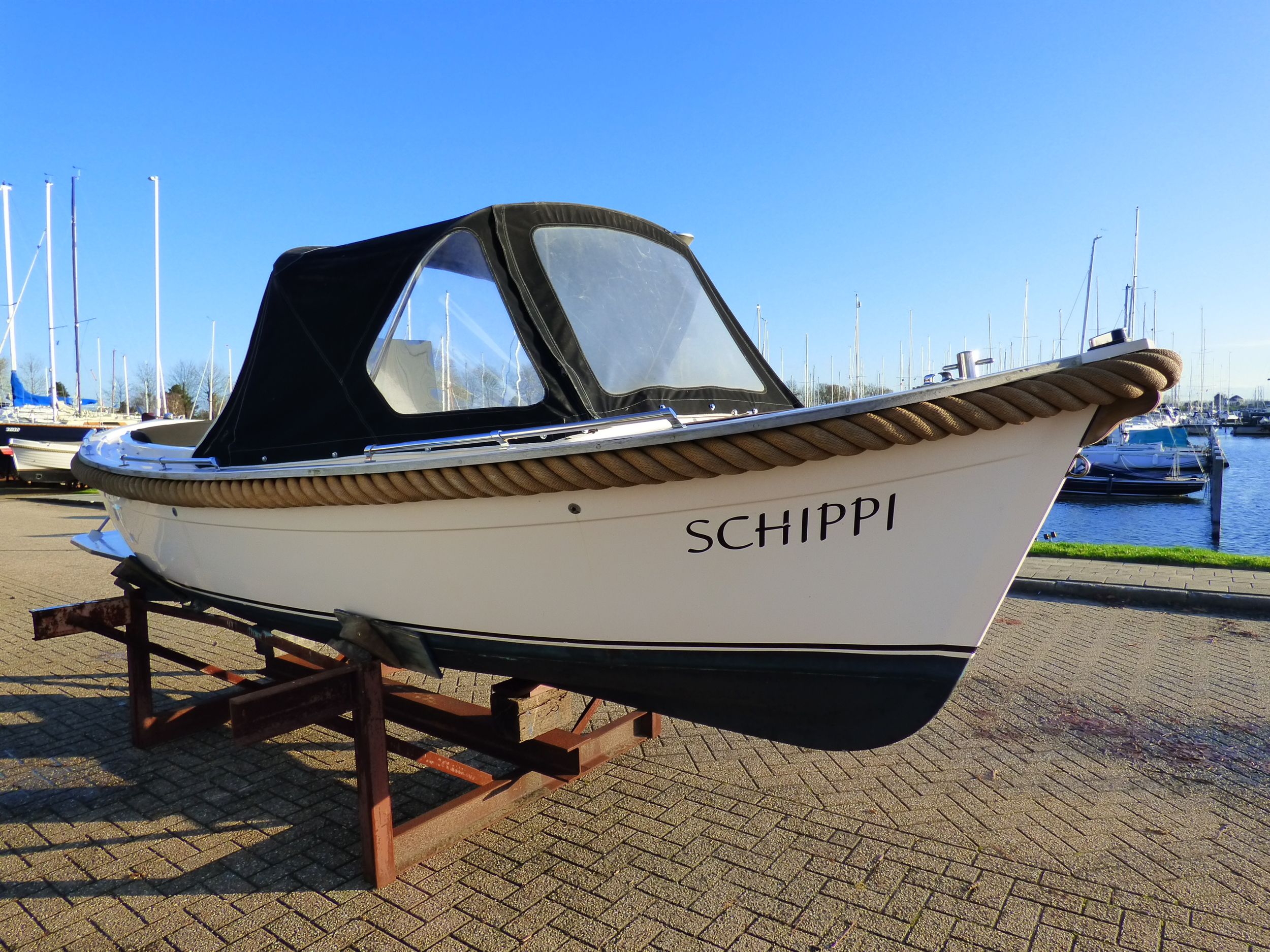 Zuidschor Sloep - Night \u0026 Day - 2009 - € 21.000 te koop | Schepenkring  Yachtbrokers